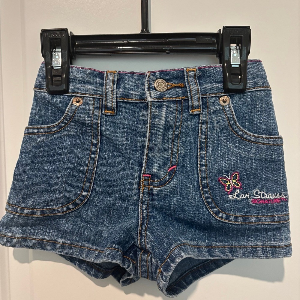 Levi Strauss Signature Size 24M Medium Wash Embroidered Butterfly Denim Shorts